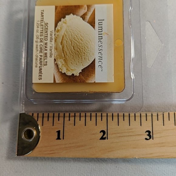 Luminessence Vanilla Scented Wax Melts 4 Cubes NEW 35 g 1.234 oz 119538 1304 - Picture 4 of 4